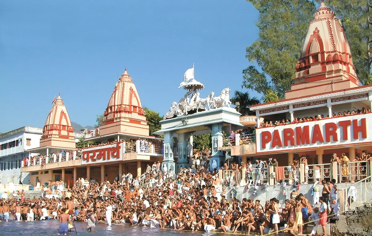 Discover the Largest Ashram in Rishikesh Awaits